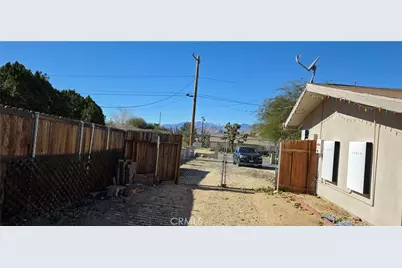 7115 Rubidoux, Yucca Valley, CA 92284 - Photo 32