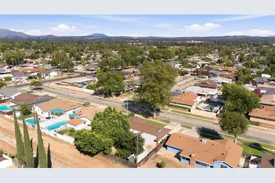 8755 Delano, Riverside, CA 92503 - Photo 42