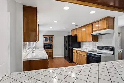 30904 Long Point Drive, Canyon Lake, CA 92587 - Photo 8
