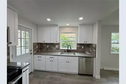 543 E 3rd Street, Azusa, CA 91702 - Photo 6