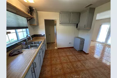 979 N Gardena, Rialto, CA 92376 - Photo 12