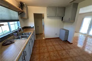 979 N Gardena, Rialto, CA 92376 - Photo 12