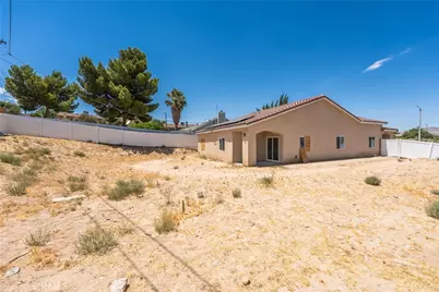 16277 Puesta Del Sol, Victorville, CA 92394 - Photo 20