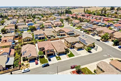 6990 Emerald, Fontana, CA 92336 - Photo 38