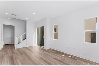 105 Moody, Irvine, CA 92618 - Photo 4