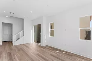 105 Moody, Irvine, CA 92618 - Photo 4