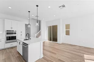 105 Moody, Irvine, CA 92618 - Photo 2