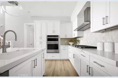 105 Moody, Irvine, CA 92618 - Photo 2
