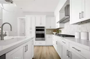 105 Moody, Irvine, CA 92618 - Photo 2