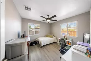 914 W Cambridge Ave, Fresno, CA 93705 - Photo 16