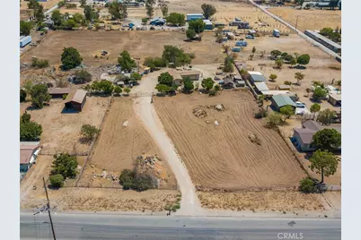 24280 Juniper Springs, Homeland, CA 92548 - Photo 2