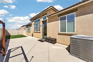 35585 Roxy, Beaumont, CA 92223 - Photo 28
