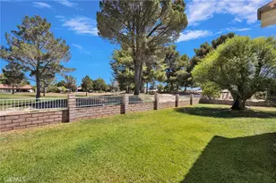 15186 Little Bow Ln, Helendale, CA 92342 - Photo 40