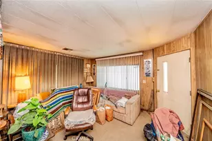19175 Kailua, Adelanto, CA 92301 - Photo 8