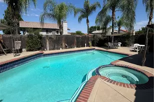 27423 Nottingham, Hemet, CA 92544 - Photo 2