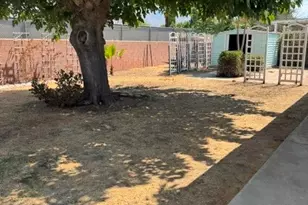 26722 Cypress, Highland, CA 92346 - Photo 4