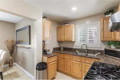 11907 Orchard Avenue, Los Angeles, CA 90044 - Photo 12