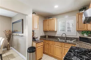 11907 Orchard Ave, Los Angeles, CA 90044 - Photo 12