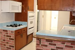 1354 Hallwood Ct, Upland, CA 91786 - Photo 10