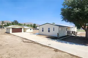 20301 Iron Horse, Nuevo, CA 92567 - Photo 2