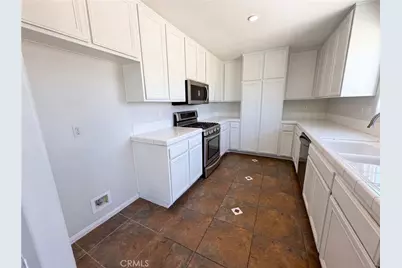 13185 Great Falls, Victorville, CA 92395 - Photo 2