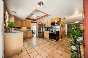 24357 Gitano Dr, Murrieta, CA 92562 - Photo 12