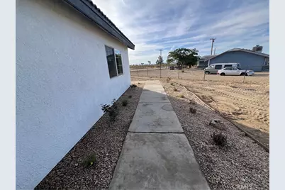 12911 Corton St, Phelan, CA 92371 - Photo 18