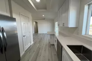 12911 Corton St, Phelan, CA 92371 - Photo 4