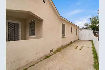 9231 Hunt Avenue, South Gate, CA 90280 - Photo 32