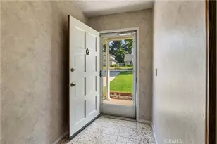 415 E Kendall St, Corona, CA 92879 - Photo 8