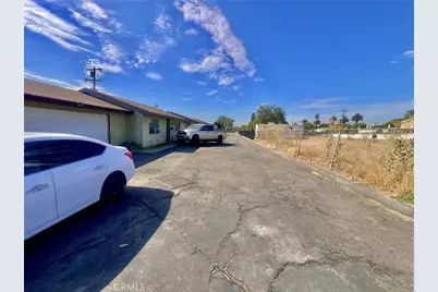17352 Valencia, Fontana, CA 92335 - Photo 10