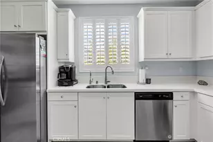 16064 Symphony Ln, Fontana, CA 92336 - Photo 8
