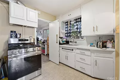 9231 Hunt Avenue, South Gate, CA 90280 - Photo 10