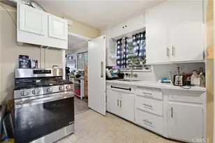 9231 Hunt Ave, South Gate, CA 90280 - Photo 10