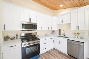 11498 Shahaptain, Hesperia, CA 92345 - Photo 8