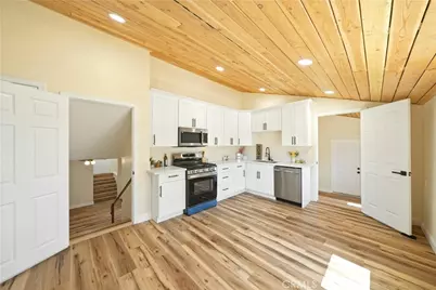 11498 Shahaptain, Hesperia, CA 92345 - Photo 10
