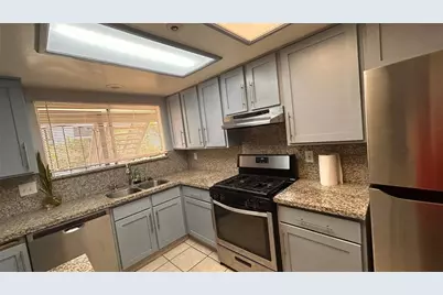 1927 W Houston #5, Fullerton, CA 92833 - Photo 20