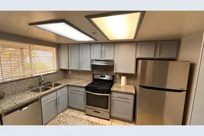 1927 W Houston #5, Fullerton, CA 92833 - Photo 22