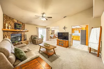 14348 Northpark, Hesperia, CA 92345 - Photo 6