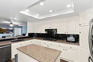 7024 Roddick Dr, Highland, CA 92346 - Photo 22