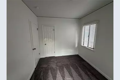 1654 N Marine, Wilmington, CA 90744 - Photo 8