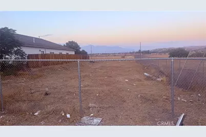 970 Florez, Colton, CA 92324 - Photo 2
