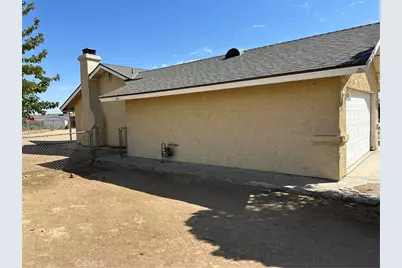 15686 Little Beaver, Victorville, CA 92395 - Photo 6