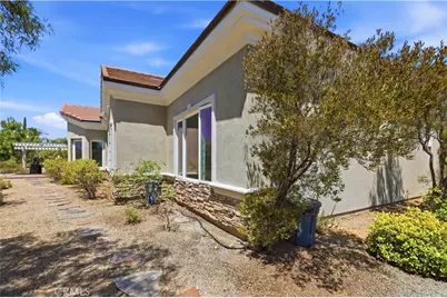 1979 Natalie, Riverside, CA 92506 - Photo 36