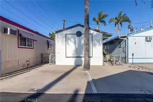8811 Park, Bellflower, CA 90706 - Photo 2