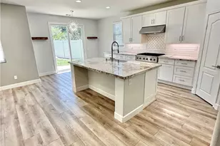 27617 Bottle Brush Way, Murrieta, CA 92562 - Photo 8