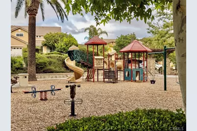 27617 Bottle Brush Way, Murrieta, CA 92562 - Photo 40