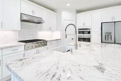 27617 Bottle Brush Way, Murrieta, CA 92562 - Photo 10