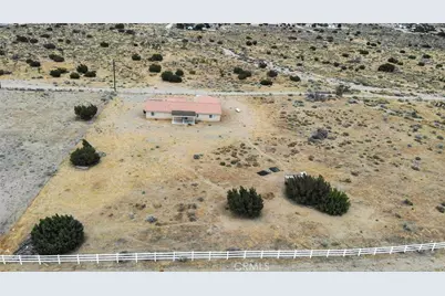 9570 Mescalero Rd, Phelan, CA 92371 - Photo 24