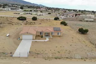 9570 Mescalero Rd, Phelan, CA 92371 - Photo 2
